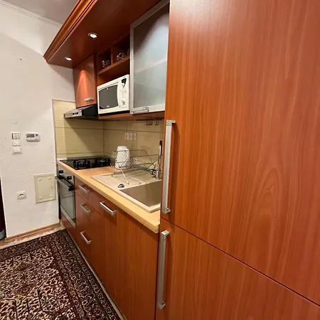 La Rosa Apartment *